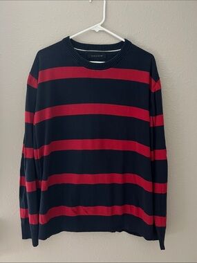 Tommy Hilfiger light weight crewneck men’s size large